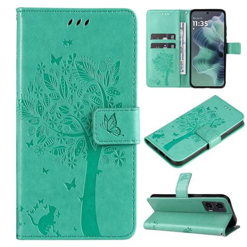 Funda de Cuero con Tapa para Motorola Moto G35 con Diseño de Árbol y Gato en Relieve (Verde)