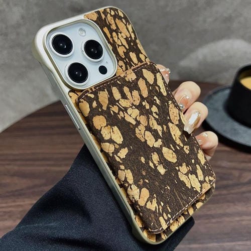 Estuche para Teléfono Denior D24 Paint con Ranura para Tarjeta Magsafe para iPhone 15 Pro (Grano Negro)