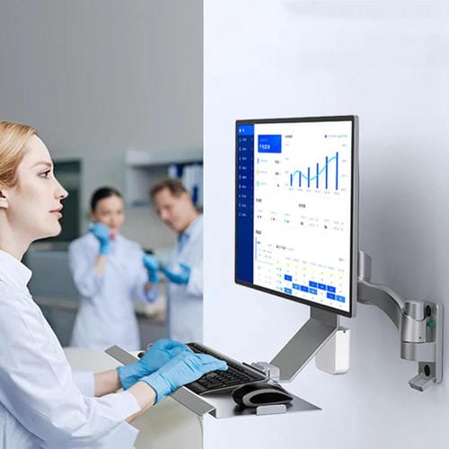 Soporte para monitor WKS-2 montaje en pared con bandeja 21 x 60 cm para mouse y teclado (Plateado)