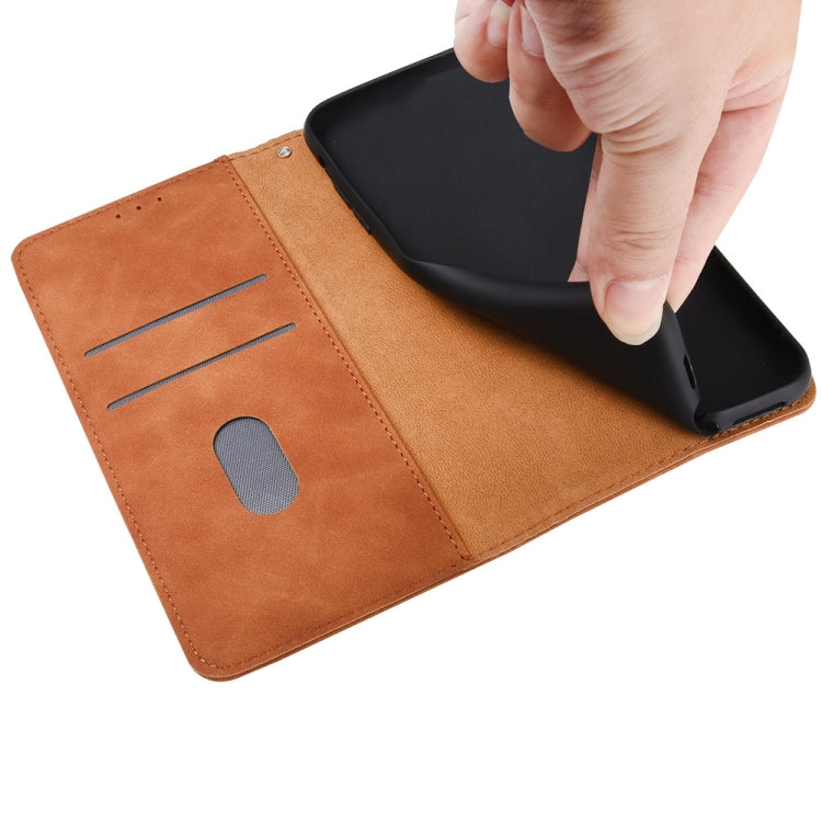 Para Motorola Moto E7 Power Color Sólido Siente Siente Hebilla Magnética Caja de cuero de la PU de la textura de la textura PU con el soporte y las tragamonedas y la cartera (marrón)