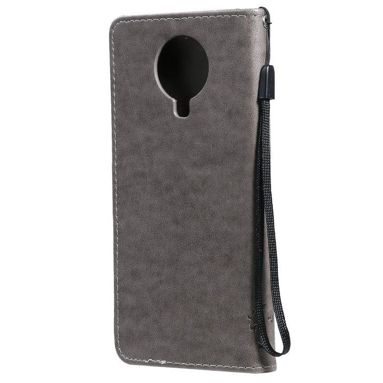 Para Nokia 6.3 Patrón de árbol y gato Impresión prensada Funda de cuero Horizontal Flip PU con soporte y tragamonedas y billetera y cordón (gris)
