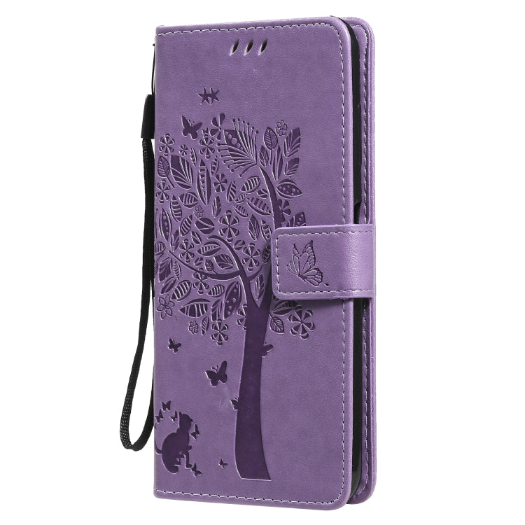 Para Nokia G10 Tree & Cat Pattern Presión prensada Funda de cuero Horizontal Flip PU con soporte y ranuras para tarjetas y Billetera y cordón (lavanda)
