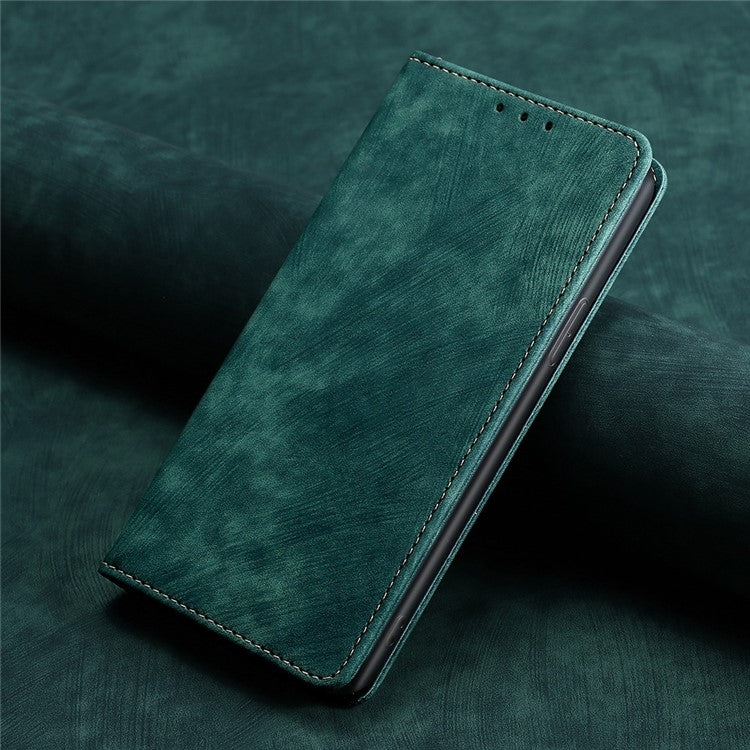 Funda de Cuero Magnética con Cepillo Antirrobo RFID para OnePlus Ace 3 Pro 5G (Verde)