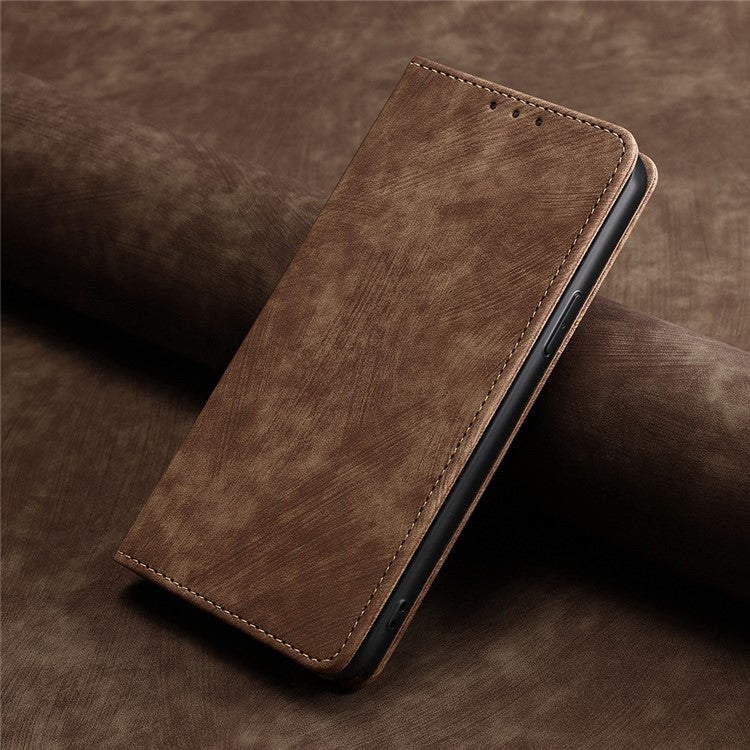Funda de Cuero Magnética con Cepillo Antirrobo RFID para Teléfono Itel A50 4G (Marrón)