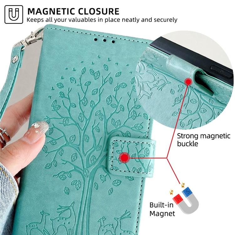 Funda de piel con relieve de árbol y ciervo para Samsung Galaxy XCover 7 Pro 5G (verde)