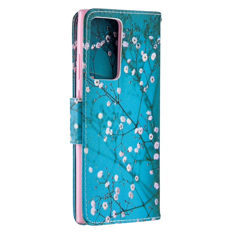Estuche de Cuero Abatible Horizontal Samsung Galaxy Note 20 con Soporte, Ranuras para Tarjetas y Billetera (Plum Blossom)
