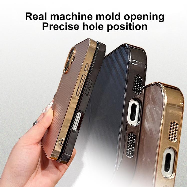 Funda de fibra de carbono con recubrimiento MagSafe para iPhone 16e (dorada)