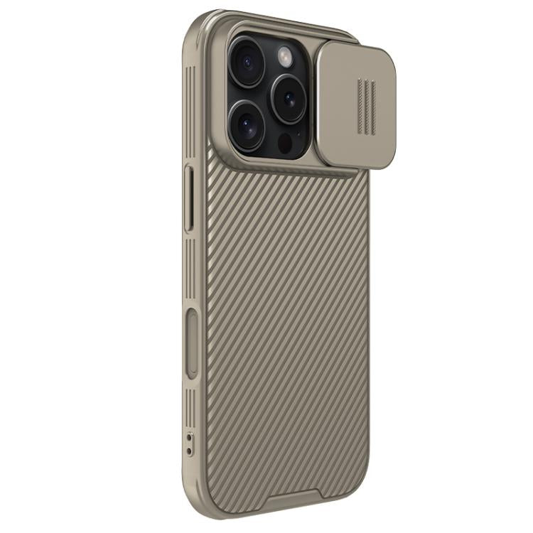 Funda para PC NILLKIN CamShield Pro para iPhone 16 Pro (dorada)
