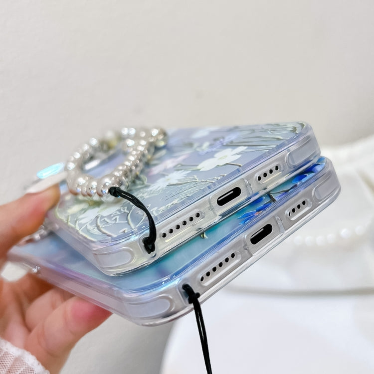 Estuche para teléfono iPhone 15 con flor láser y galvanoplastia con correa para la muñeca (Flor Rosa) - MOVILSTORE