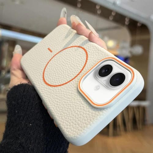 Funda TPU con Textura Grano de Lichi y Anillo Naranja Magsafe para iPhone 16 Plus (Blanca)